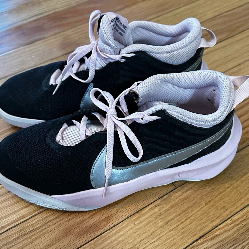 Nike Pink and Black Sneakers